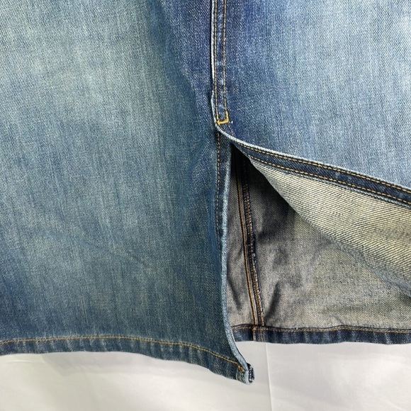 Abercrombie and Fitch, front slit cotton denim skirt - Picture 3 of 3